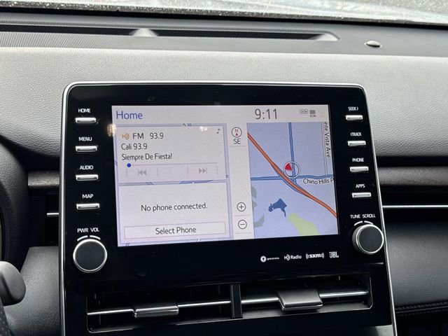 Used 2021 Toyota Avalon Limited image 10