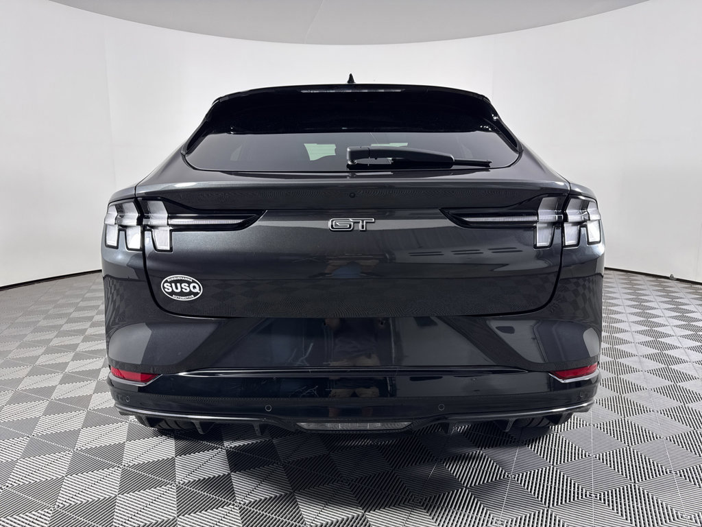 Certified 2022 Ford Mustang Mach-E GT image 3