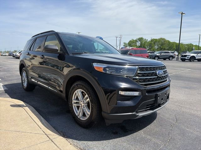 Certified 2020 Ford Explorer XLT w/ Equipment Group 202A AWD/4WD image 7