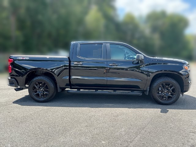 Used 2026 Chevrolet Silverado 1500 Custom w/ Turbomax Blackout Package AWD/4WD image 9