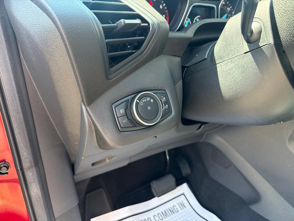 Certified 2019 Ford Escape SE FWD image 17