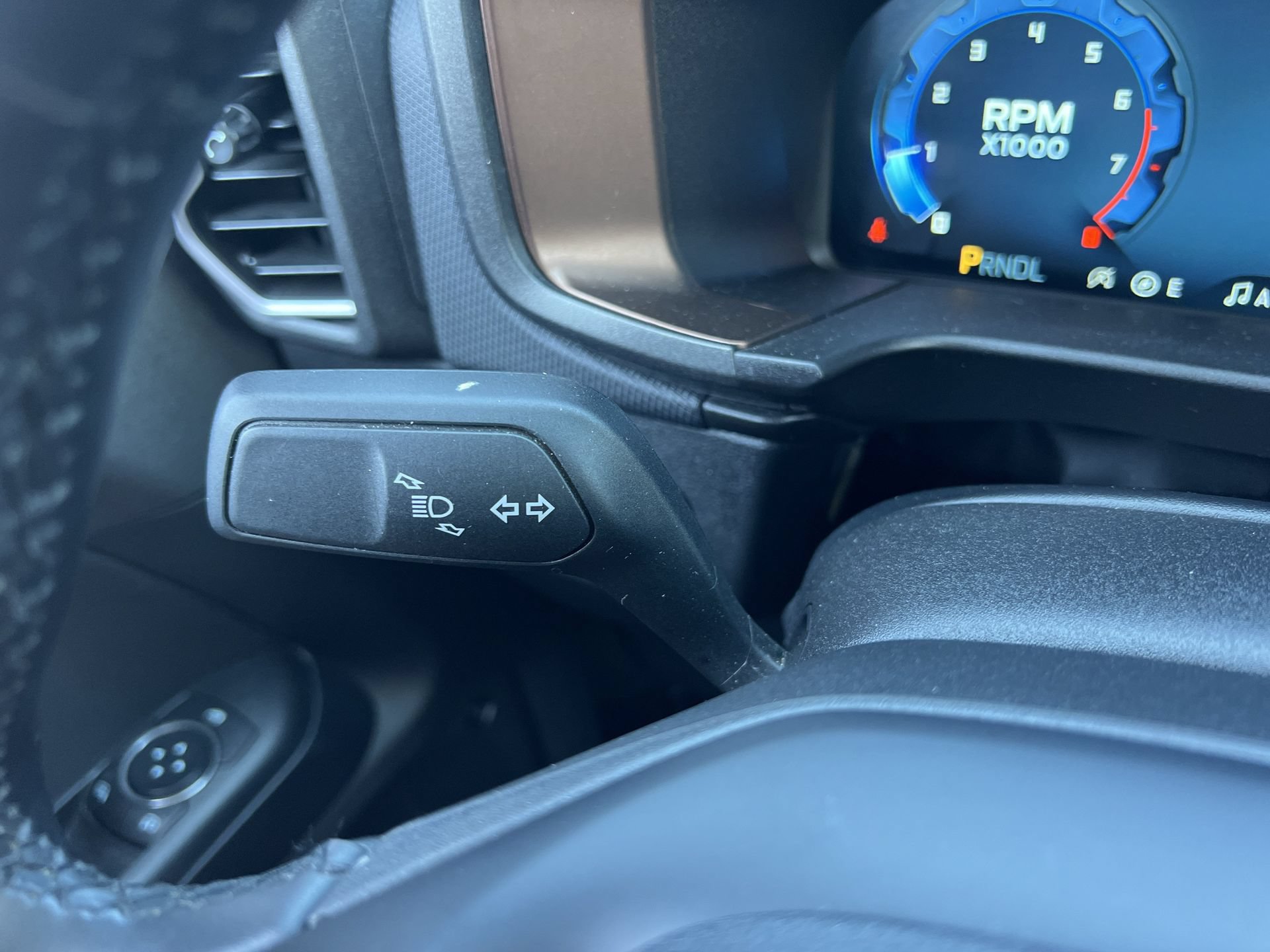 Certified 2025 Ford Bronco Sport Outer Banks w/ Outer Banks Tech Package+ AWD/4WD image 10