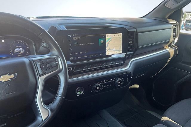 Used 2022 Chevrolet Silverado 1500 LT image 8