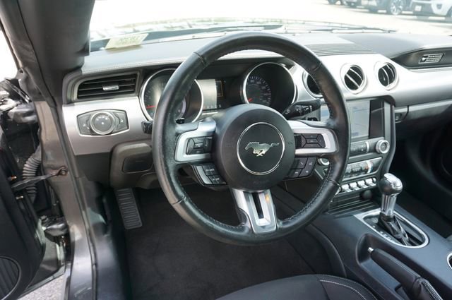 Certified 2020 Ford Mustang Convertible w/ Equipment Group 101A image 18