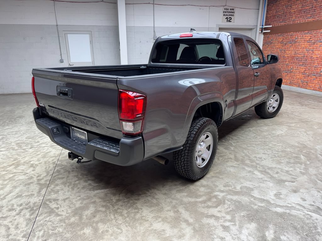 Used 2021 Toyota Tacoma SR AWD/4WD image 5
