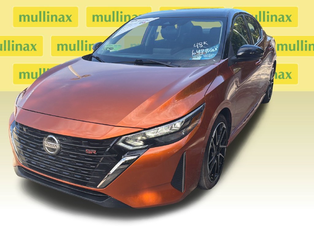 Used 2025 Nissan Sentra SR FWD image 12