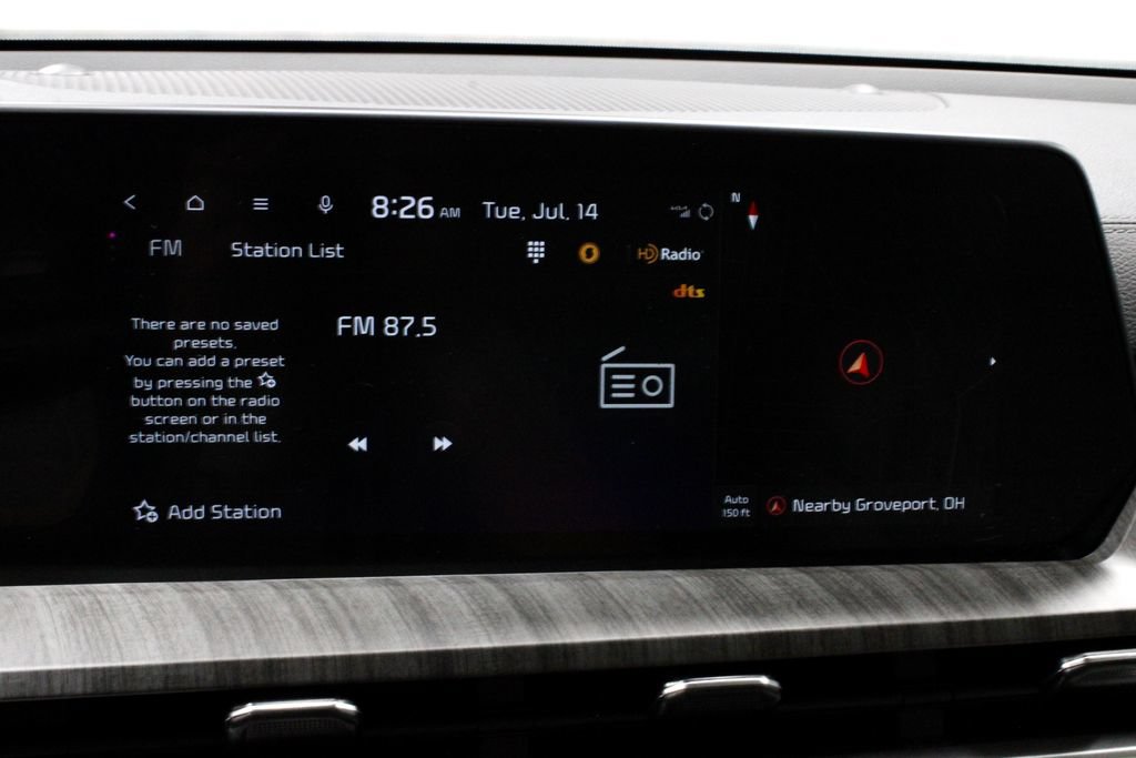 Used 2024 Kia Telluride EX w/ EX Captain's Chair Package FWD image 4