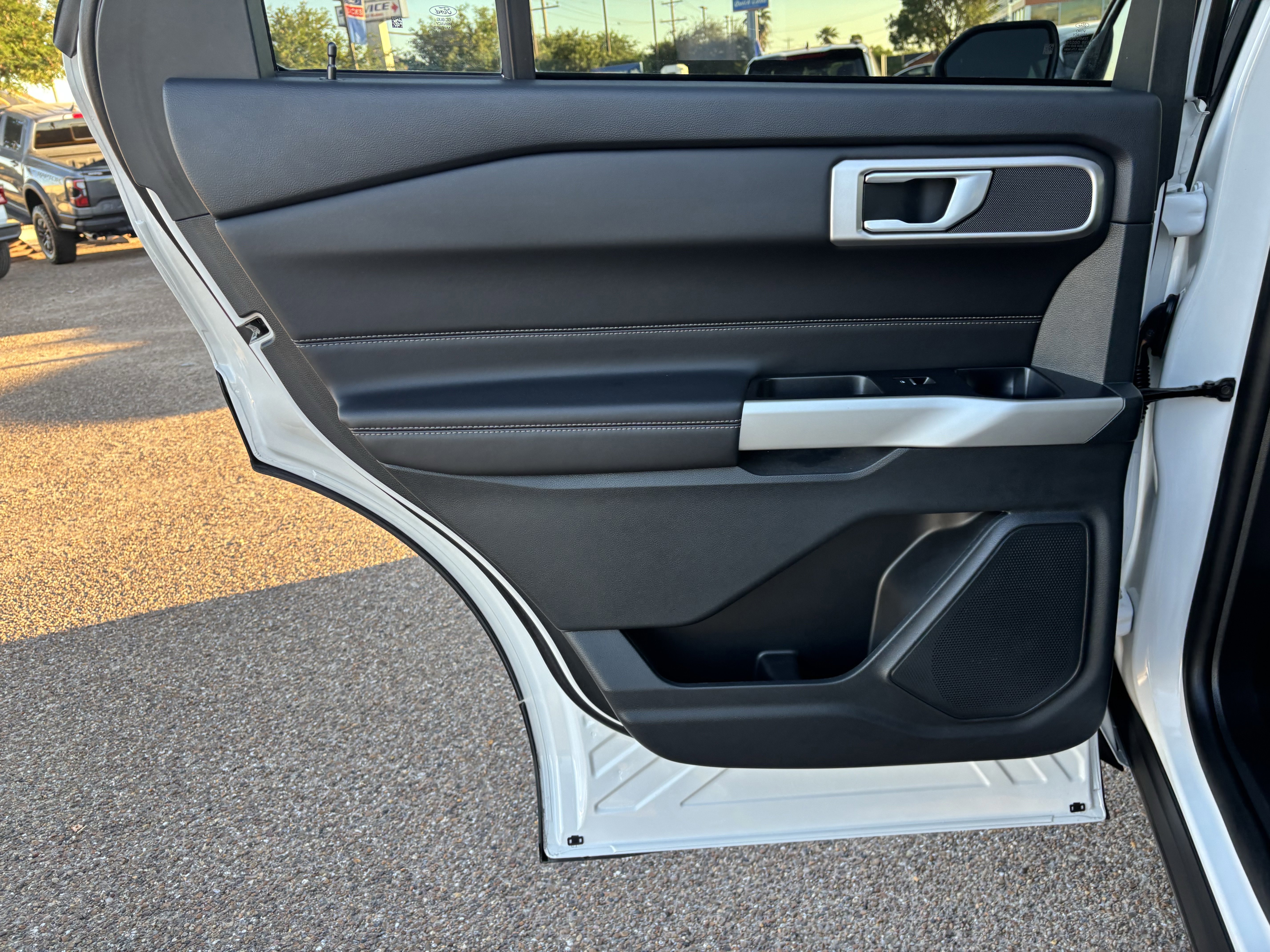 Certified 2023 Ford Explorer XLT image 19