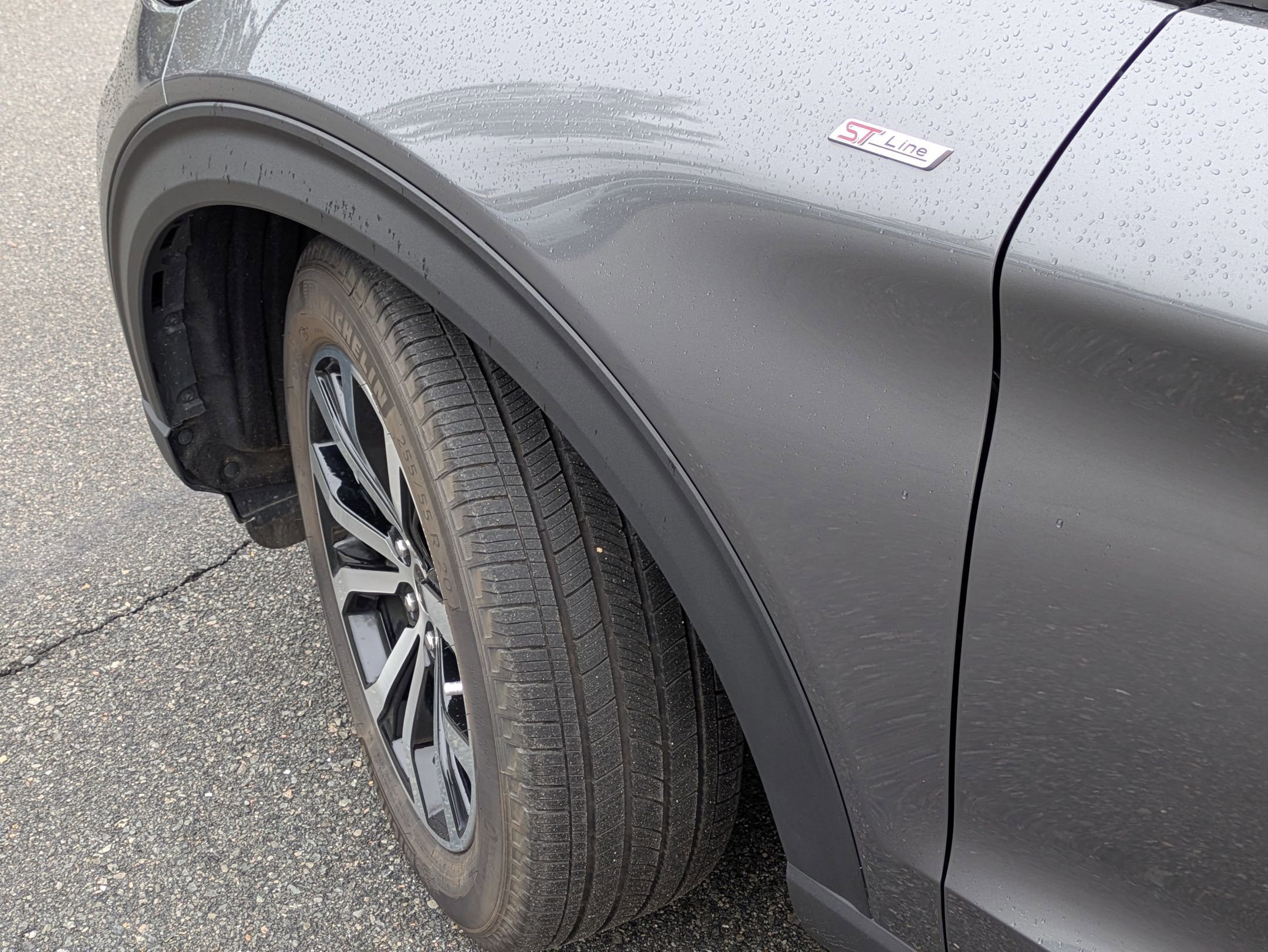 Certified 2024 Ford Explorer ST-Line w/ Class IV Trailer Tow Package image 12