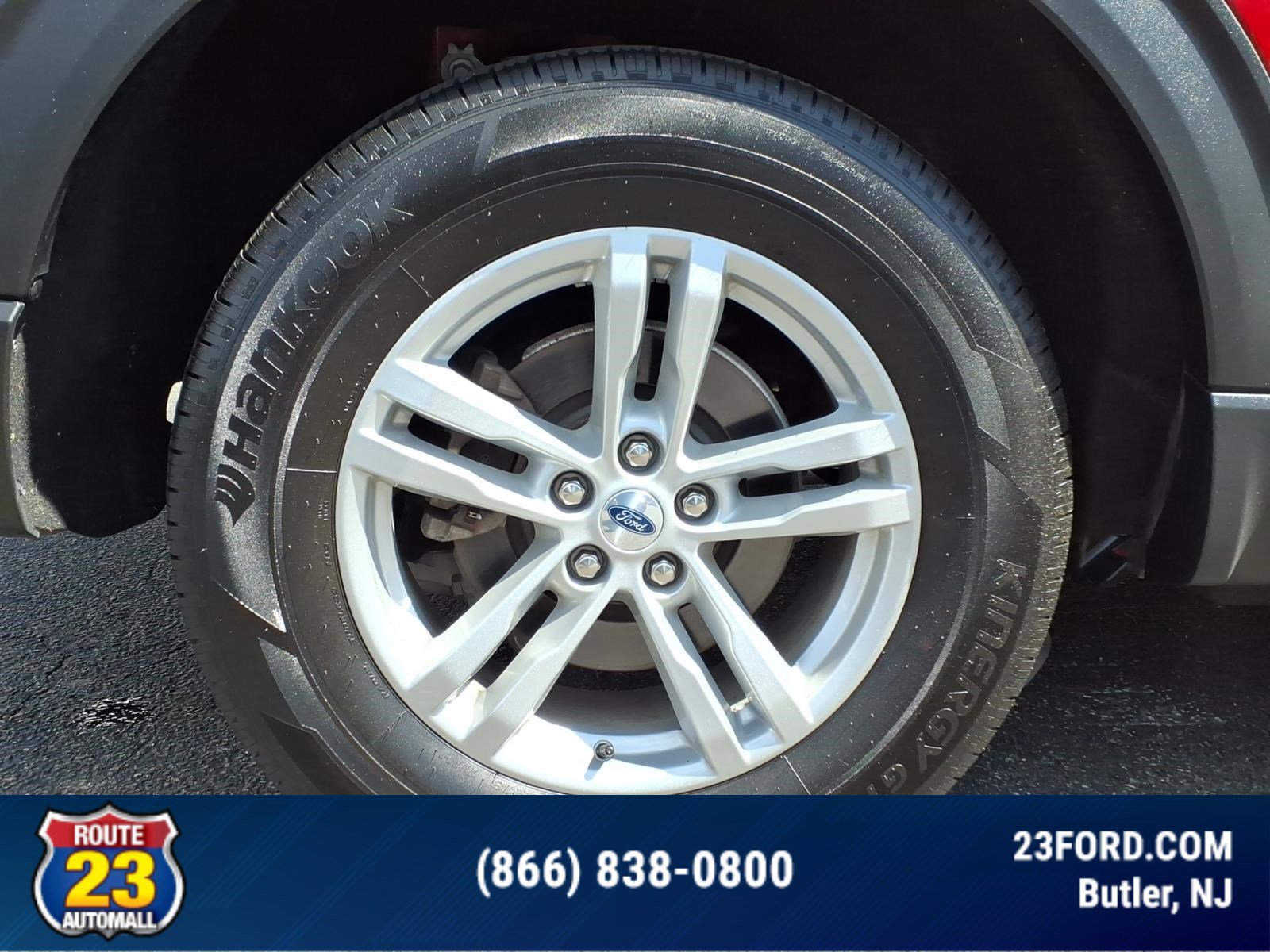 Certified 2024 Ford Explorer XLT AWD/4WD image 10