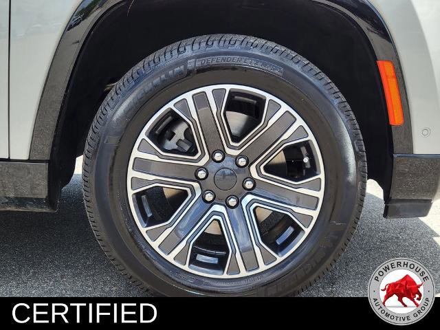 Used 2022 Jeep Wagoneer Series III w/ Rear Seat Video Group 1 AWD/4WD image 12