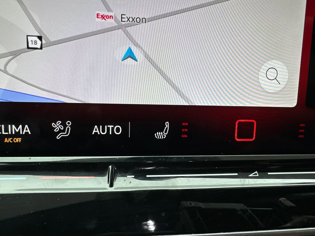 Used 2025 Volkswagen GTI SE image 28