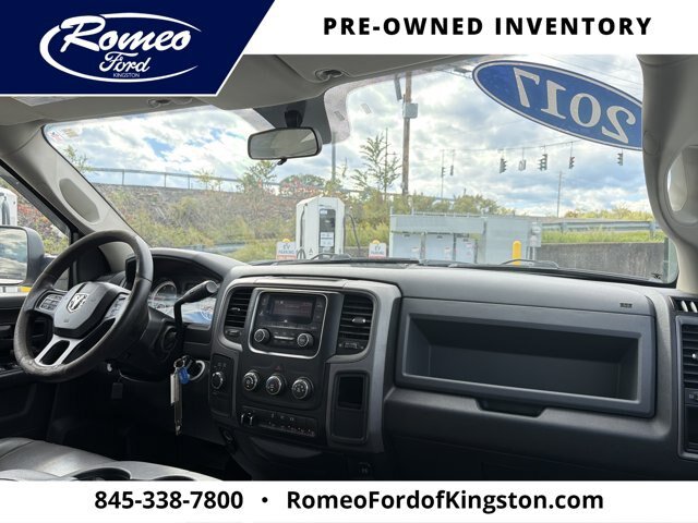 Used 2017 RAM 3500 Tradesman w/ Chrome Appearance Group AWD/4WD image 16