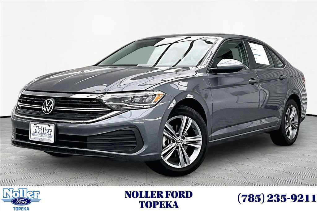 Used 2024 Volkswagen Jetta SE