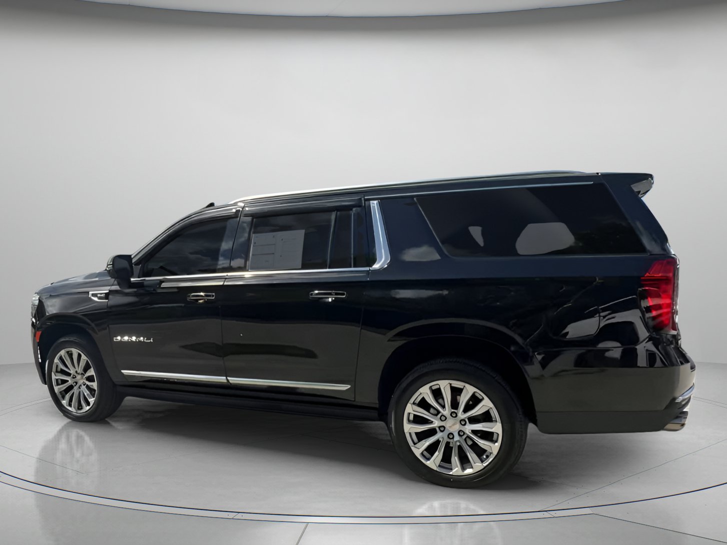 Used 2022 GMC Yukon XL Denali w/ Max Trailering Package RWD image 21