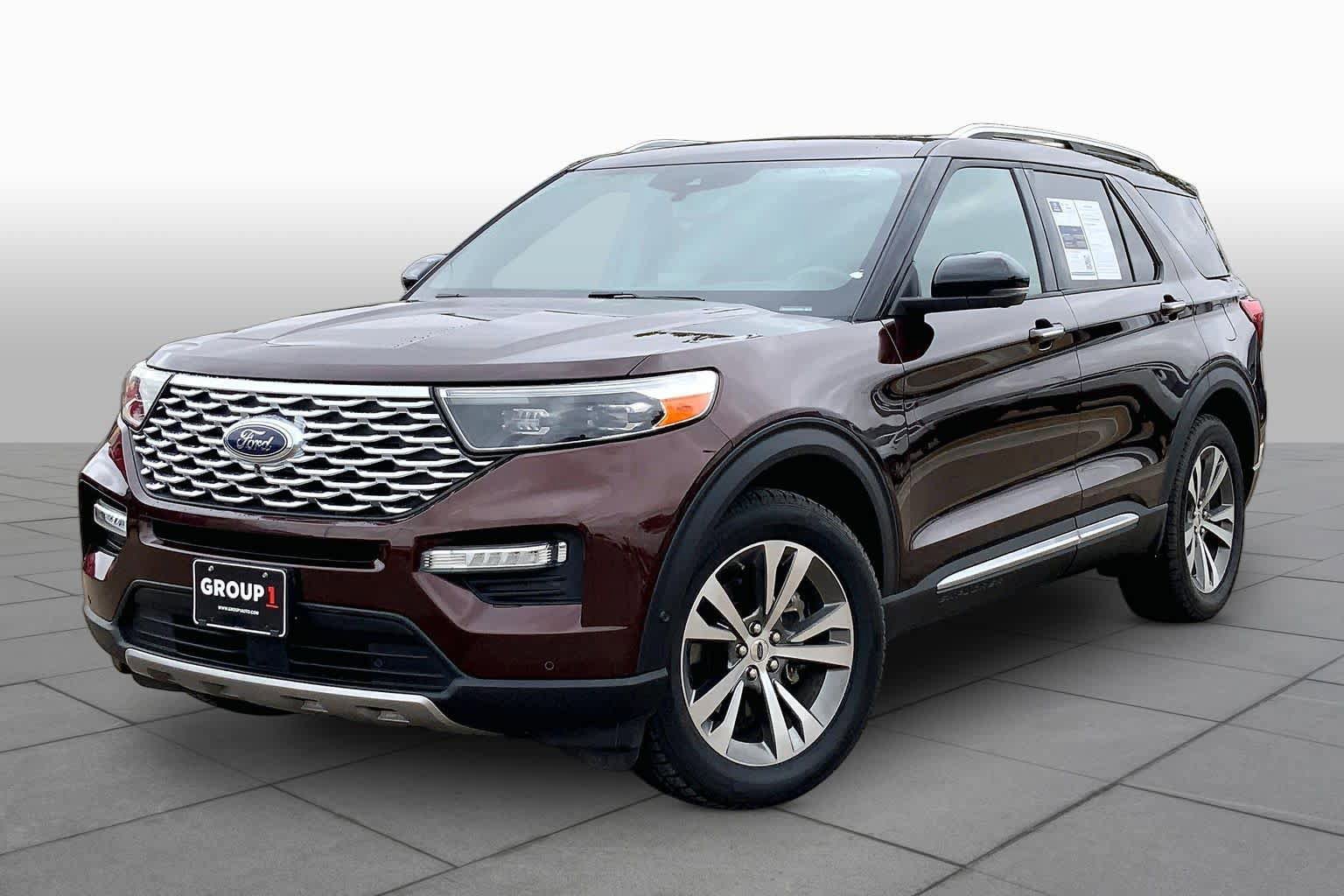 Certified 2020 Ford Explorer Platinum w/ Premium Technology Package AWD/4WD image 2