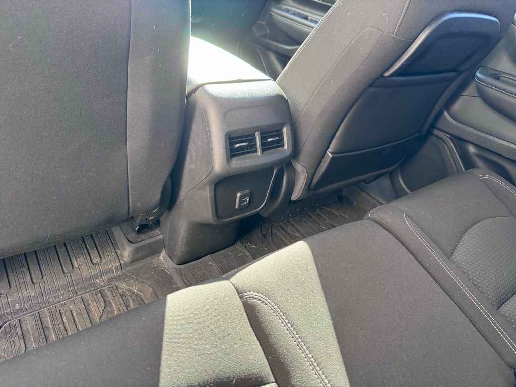 Used 2022 GMC Terrain SLE w/ Driver Convenience Package image 11