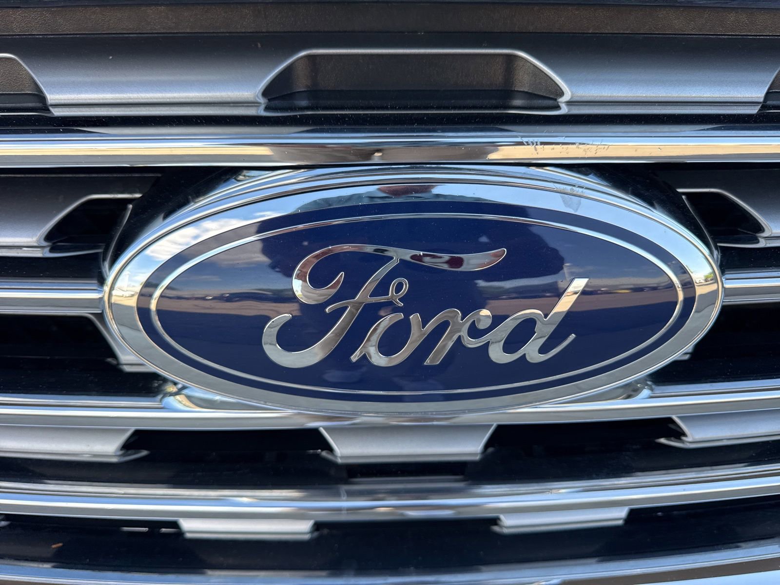 Certified 2023 Ford Edge Titanium AWD/4WD image 13