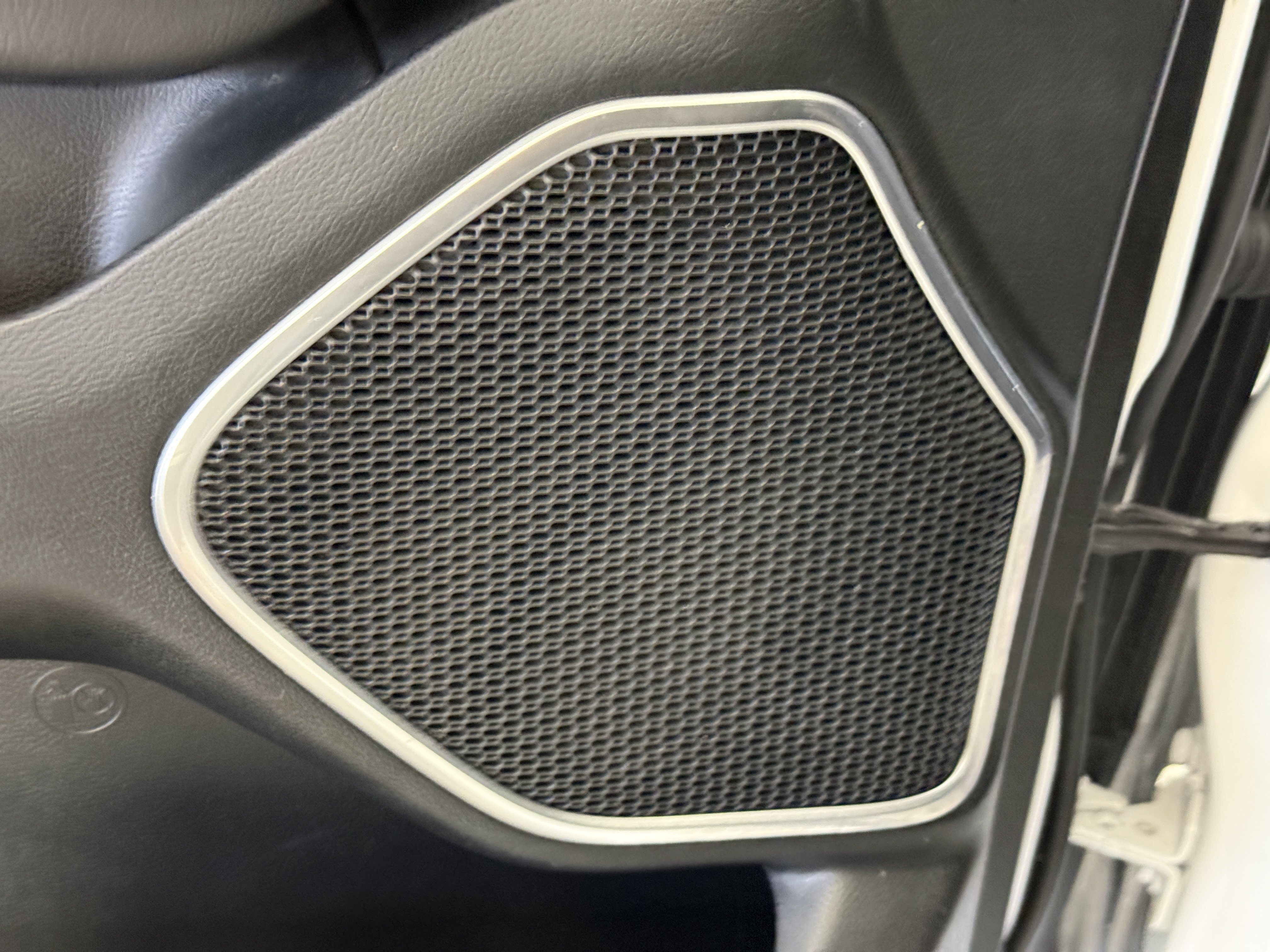 Used 2020 RAM 1500 Laramie RWD image 15