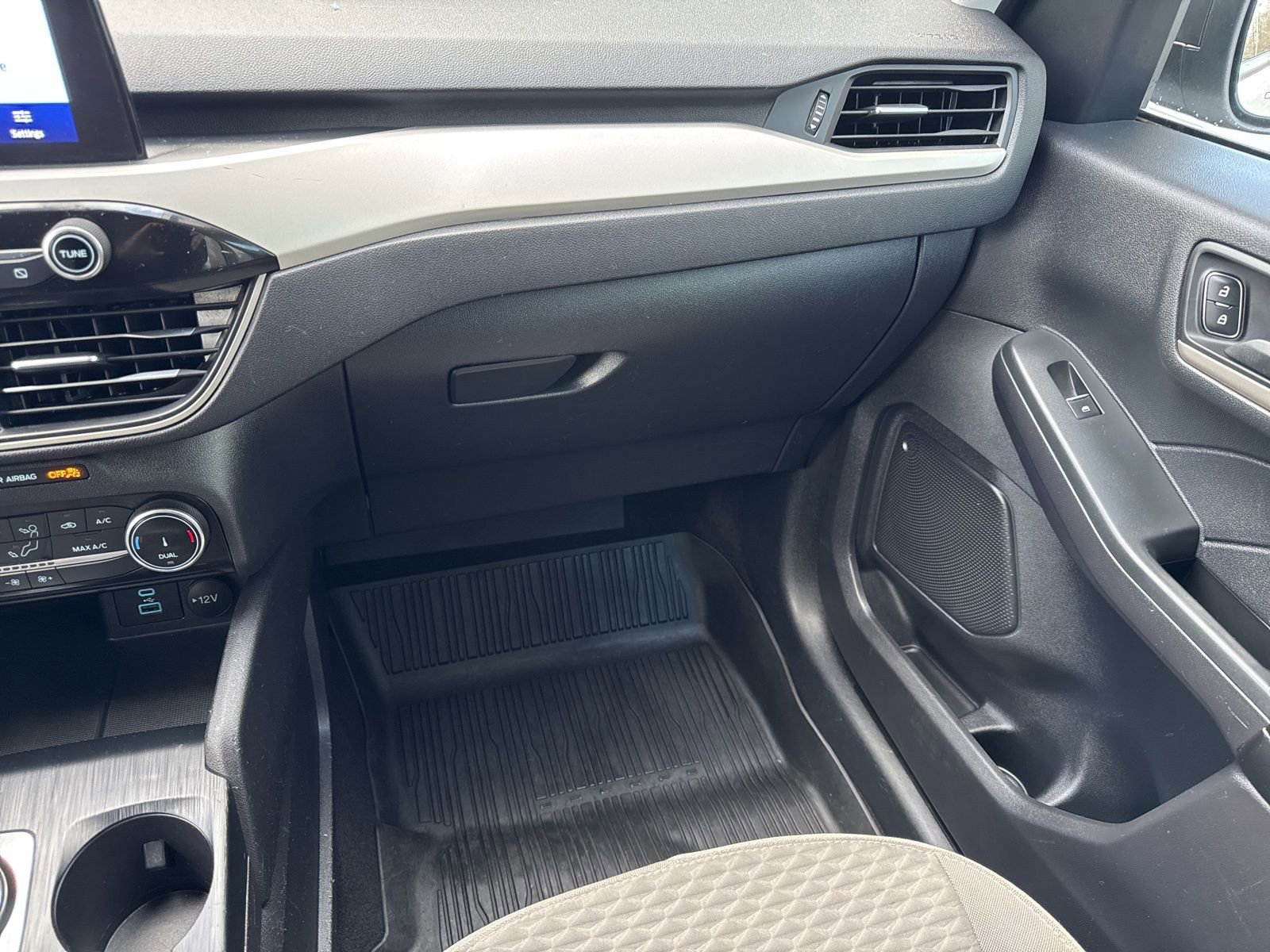 Certified 2022 Ford Escape SE image 32