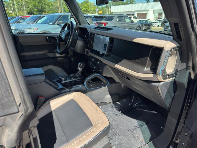 Certified 2022 Ford Bronco Wildtrak AWD/4WD image 5