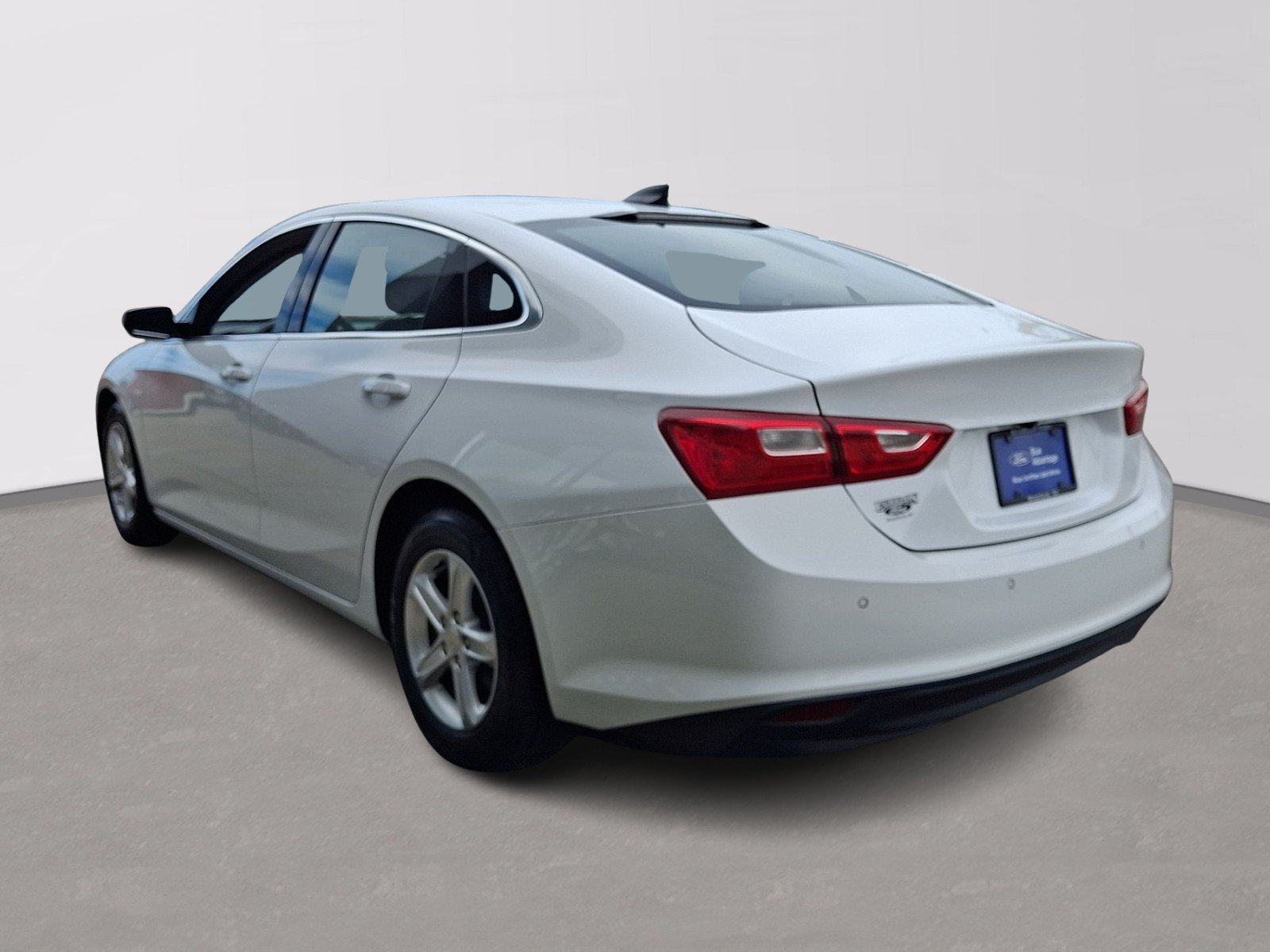 Used 2024 Chevrolet Malibu LS FWD image 4