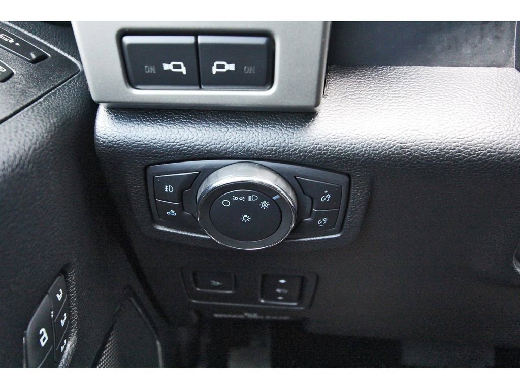Certified 2020 Ford F250 Lariat AWD/4WD image 20