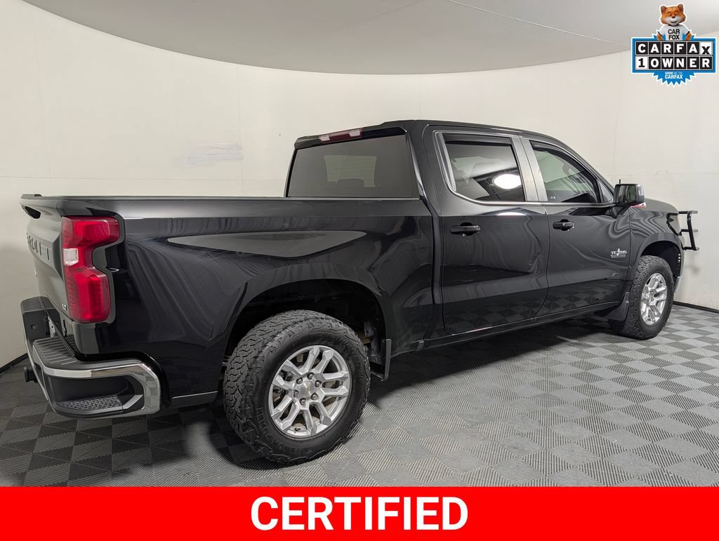 Used 2022 Chevrolet Silverado 1500 LT w/ Z71 Off-Road Package AWD/4WD image 2