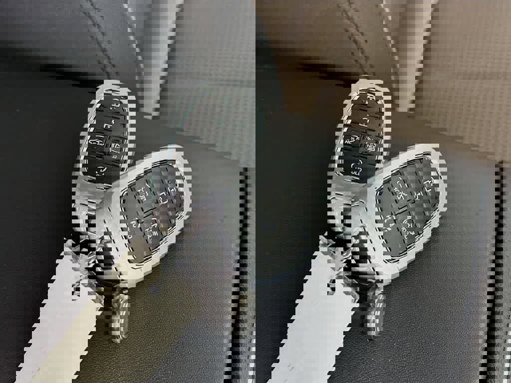 Used 2021 Hyundai Santa Fe SEL w/ Convenience Package image 25