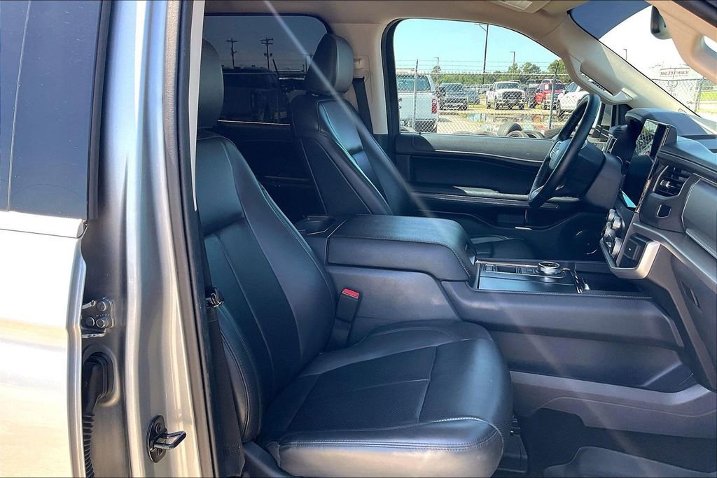 Certified 2022 Ford Expedition XLT RWD image 30