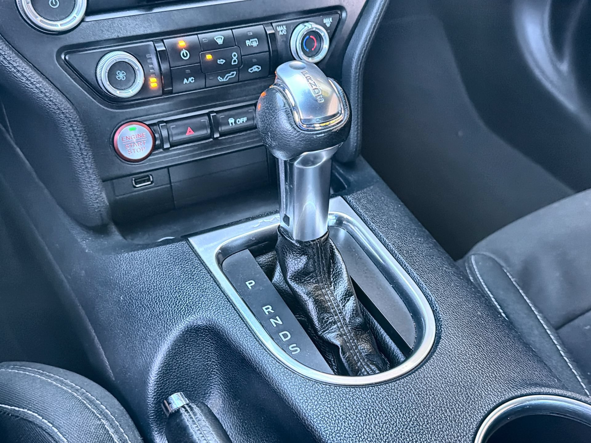Certified 2021 Ford Mustang Coupe RWD image 19