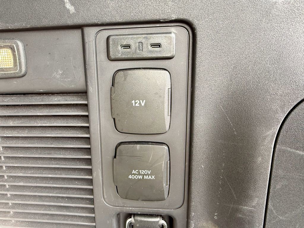 Certified 2025 Ford Expedition Active image 18