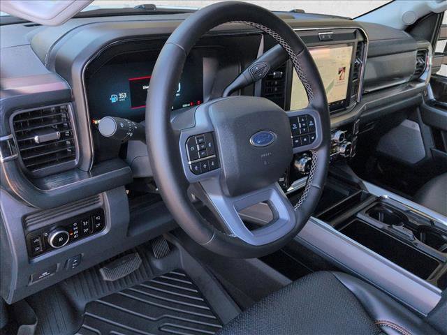 Certified 2025 Ford F250 Lariat w/ Black Appearance Package image 9