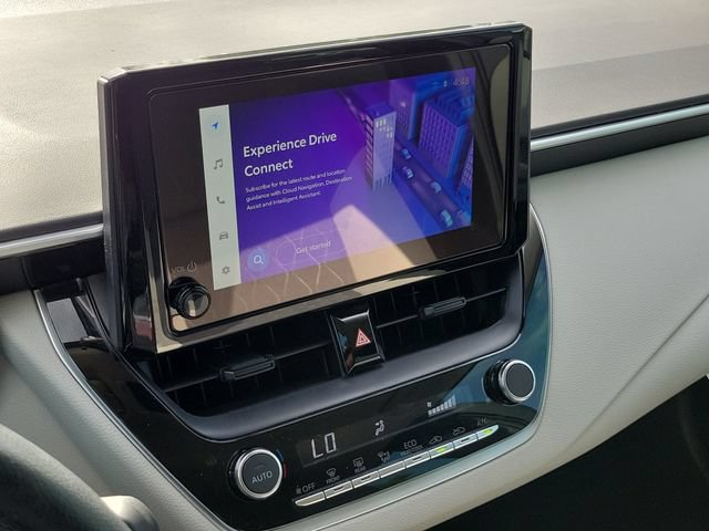 Used 2025 Toyota Corolla LE FWD image 23