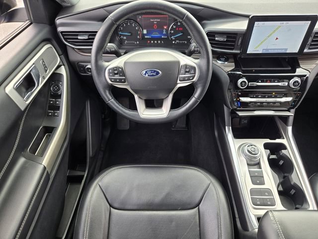 Certified 2022 Ford Explorer Limited RWD image 12