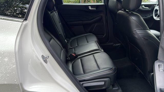 Certified 2024 Ford Escape Platinum AWD/4WD image 17