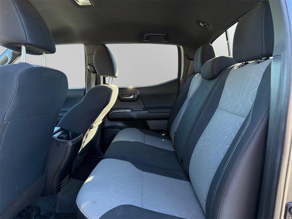 Used 2023 Toyota Tacoma TRD Off-Road image 13