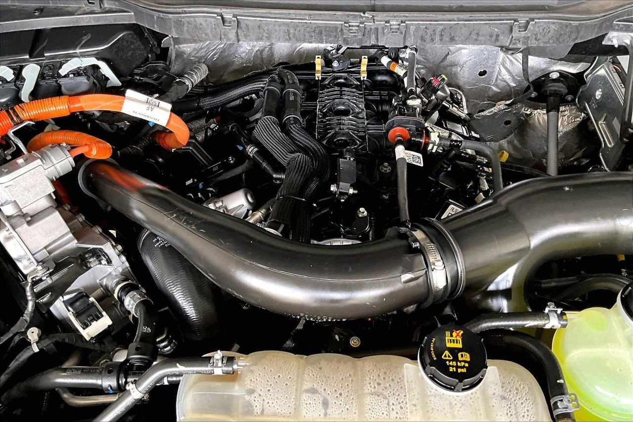 Certified 2024 Ford F150 XLT w/ Mobile Office Package image 32