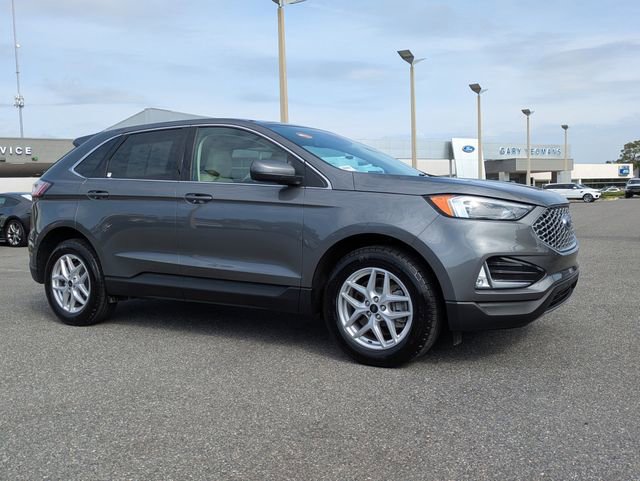 Certified 2024 Ford Edge SEL w/ Convenience Package AWD/4WD image 2