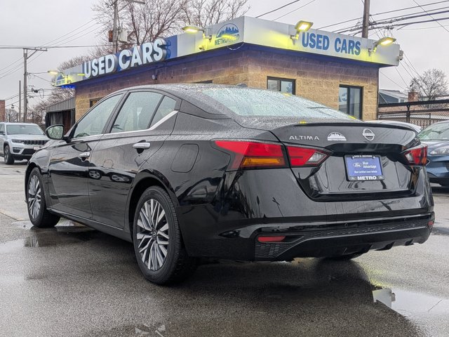 Used 2024 Nissan Altima 2.5 SV FWD image 6