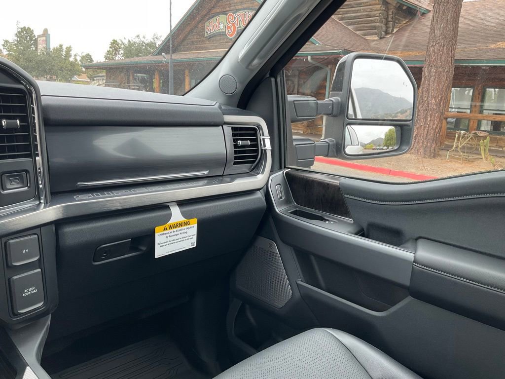 Certified 2025 Ford F350 Lariat w/ Black Appearance Package image 73
