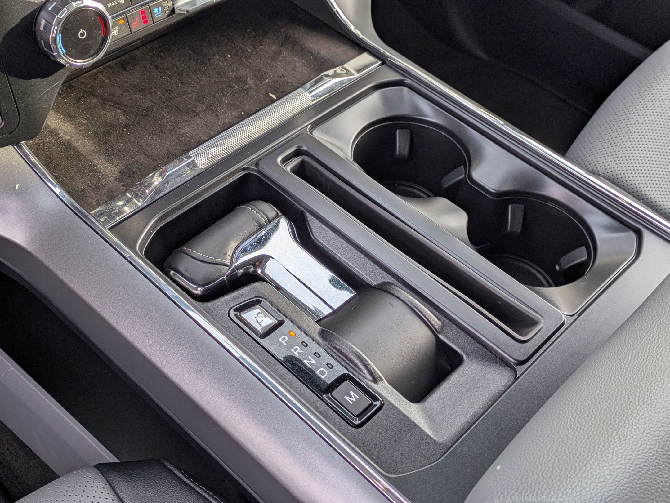 Certified 2022 Ford F150 Lariat w/ Equipment Group 502A High image 28