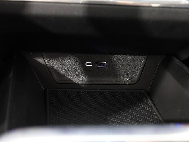 Used 2025 Chevrolet Equinox LT w/ Convenience Package II image 27