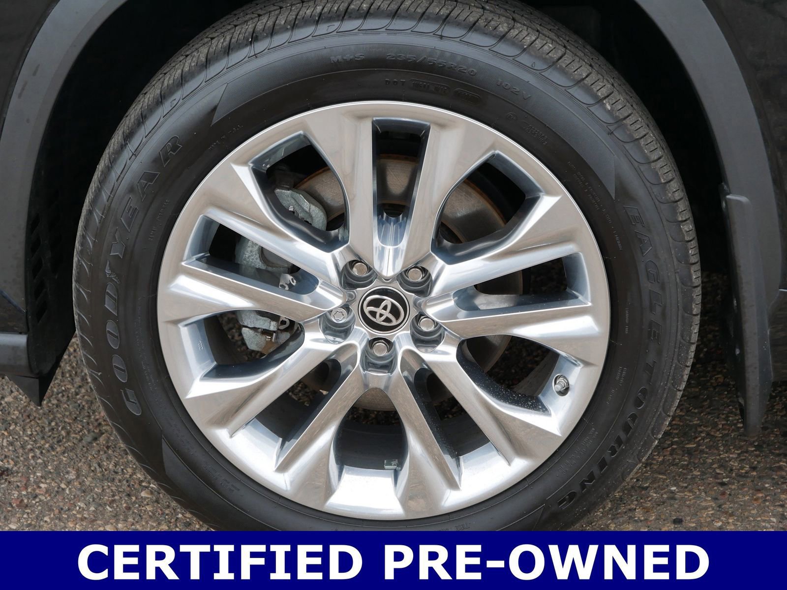 Used 2024 Toyota Highlander Limited image 10