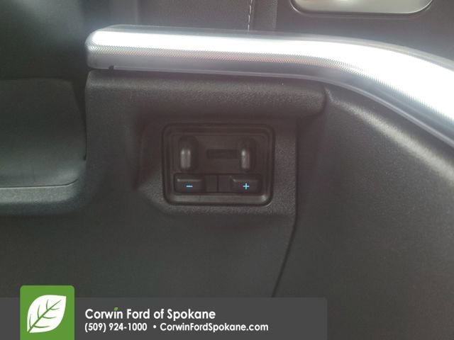 Certified 2025 Ford Expedition Max Platinum image 39