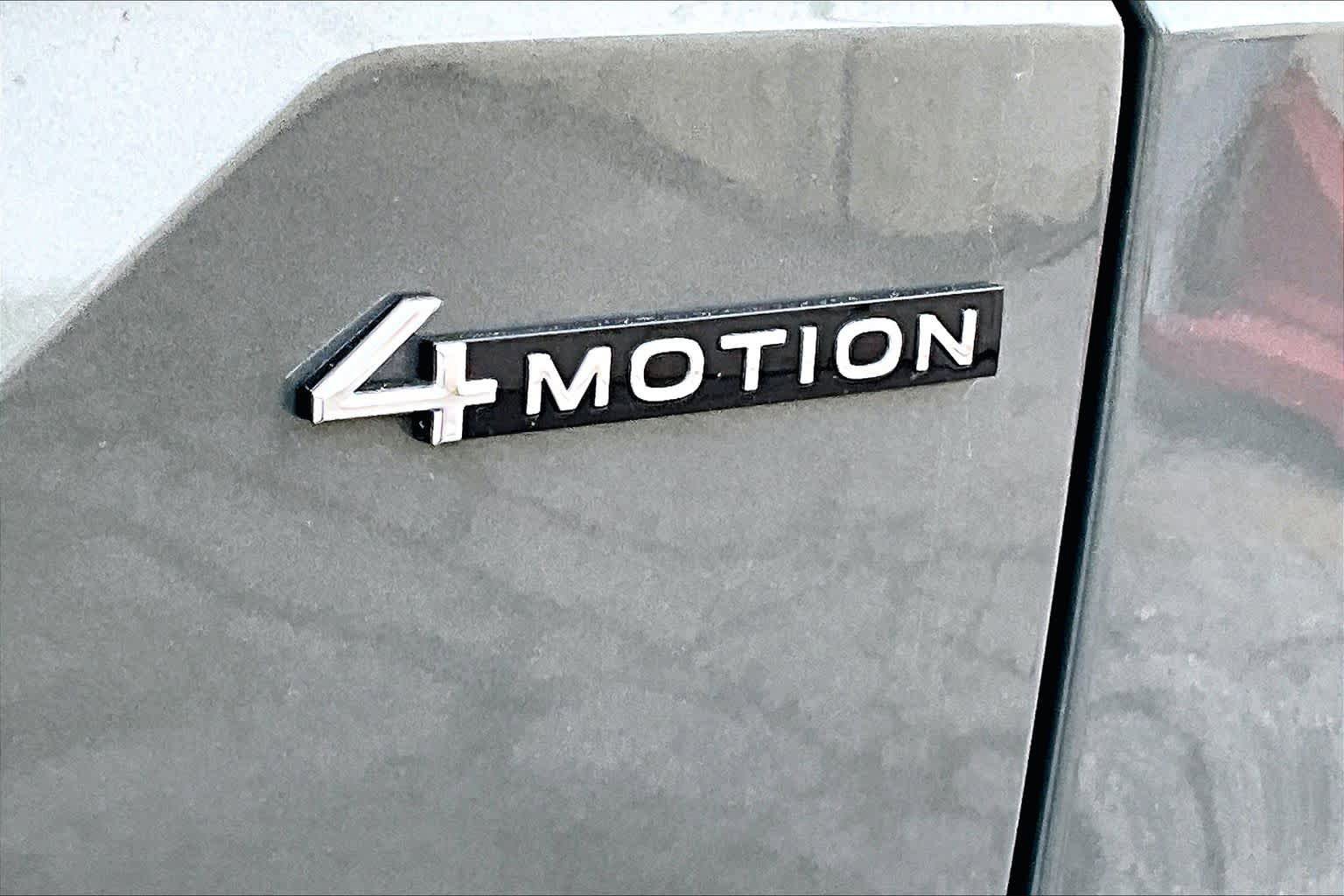 Used 2025 Volkswagen Atlas SEL Premium R-Line AWD/4WD image 10