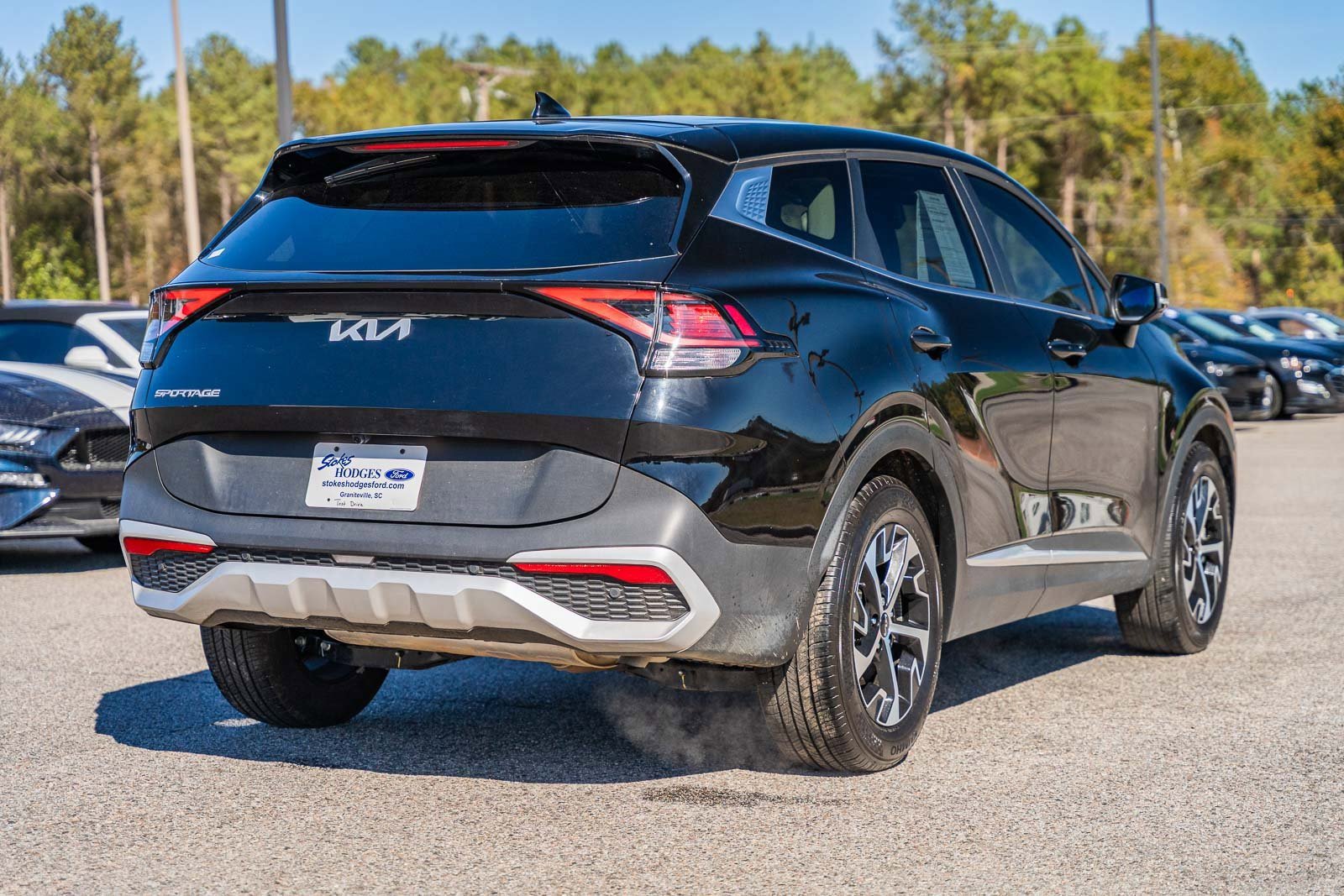 Used 2025 Kia Sportage EX image 5