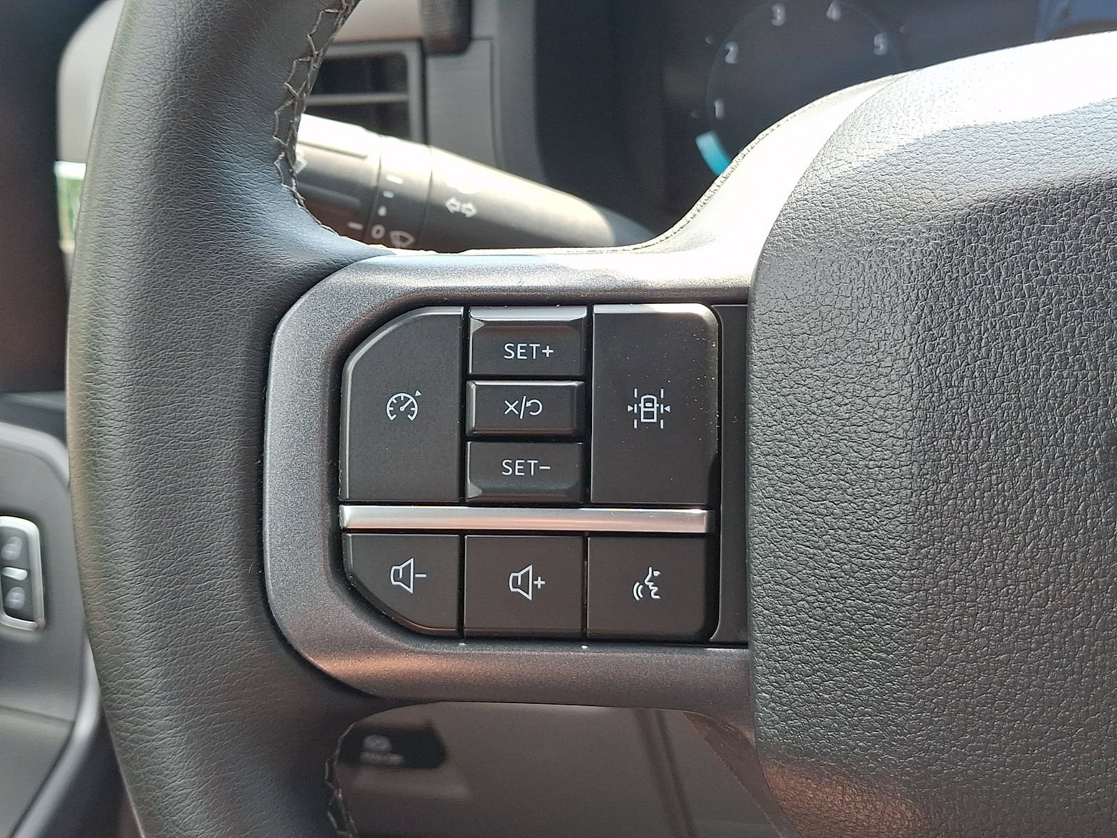 Certified 2025 Ford F150 XLT w/ Equipment Group 301A Standard AWD/4WD image 20