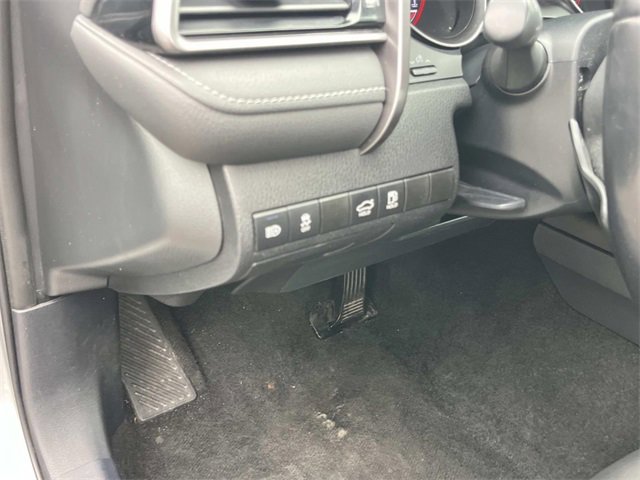 Used 2023 Toyota Camry XSE image 29
