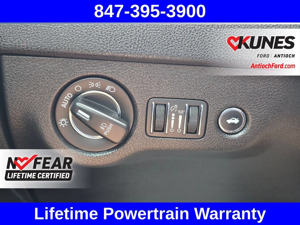 Used 2019 Chrysler 300 S AWD/4WD image 37